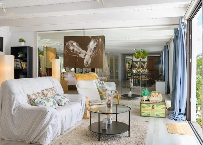 Lilli - La Maison De La Danse