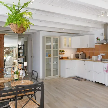 Lilli - La Maison De La Danse * La Asomada (Lanzarote)