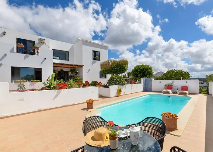 Lilli - La Maison De La Danse * La Asomada